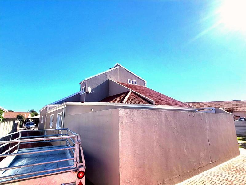 4 Bedroom Property for Sale in Port Owen Western Cape
